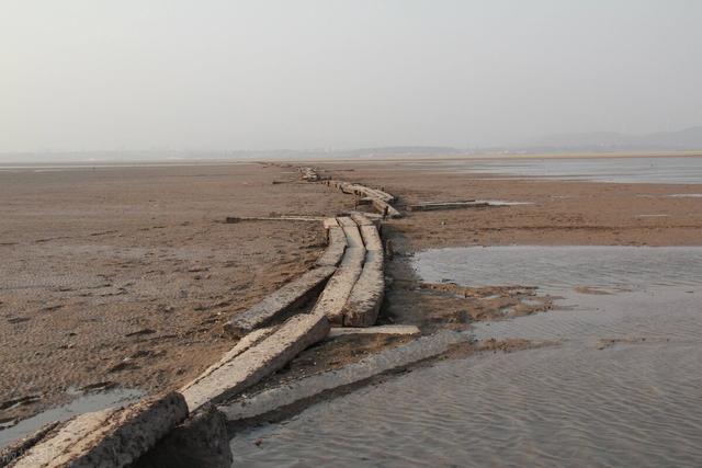 江西鄱阳湖有多深，鄱阳湖水深最深多少米（将鄱阳湖加深一米）