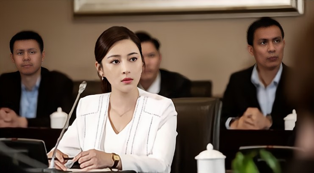 演员甘婷婷简历，甘婷婷：曾手握百余支广告