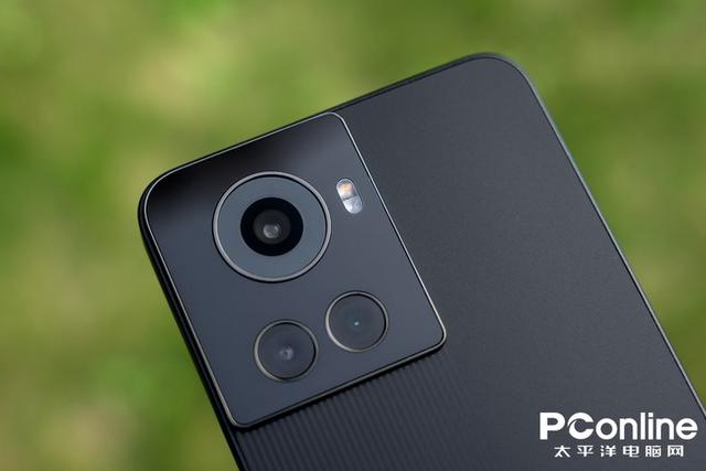 背部首，背的部首是什么（这三款手机让你瞬间“满血复活”）