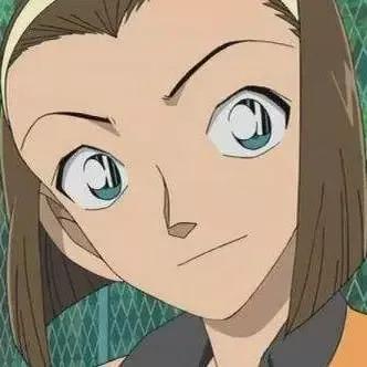 冲野洋子:毛利小五郎崇拜的艺人,日卖电视台主持人,也出演过电影和