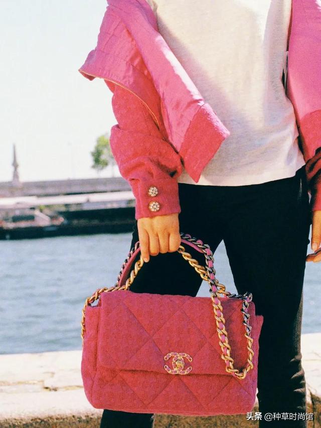 国际品牌女包，包包品牌排行榜前十名女士（今年最火的大牌包包）