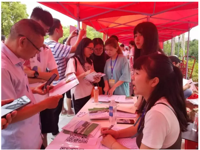 河南职业技术学院怎么样，河南职业技术学院教学怎么样（被称为“高职211”学校）