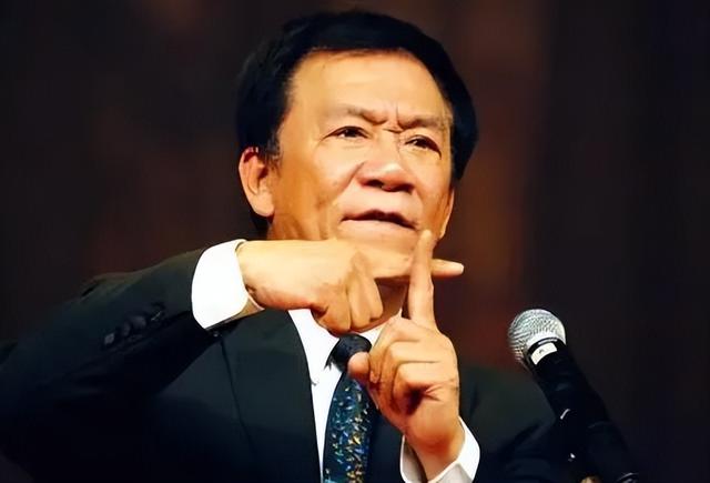 侯耀文几段婚姻，一代相声大师侯耀文先生