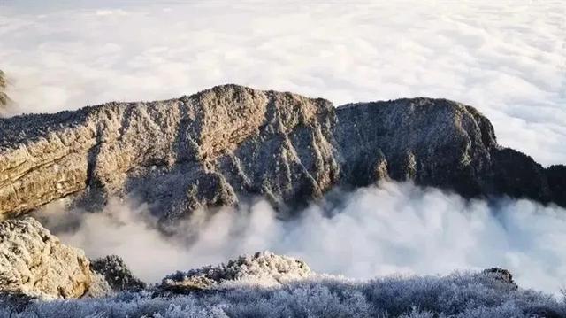 峨眉山门票多少钱一张，峨眉山门票多少钱一张要身份证吗（四川全省各大景区的门票降价啦）