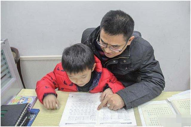 家长怎么在试卷上签字，家长试卷“走心”评语火了