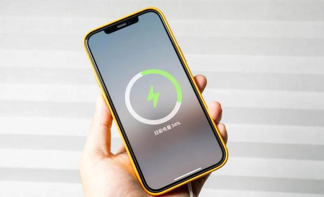 苹果电池健康一年掉多少正常,苹果充电怎么保护电池寿命(苹果手机用了