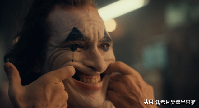 哥特式小丑，哥特式小丑歌词（是什么让小丑变成了“小丑”）