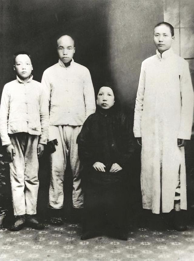 钱希均革命回忆录，钱希均（红军经济领域的卓越领导人）