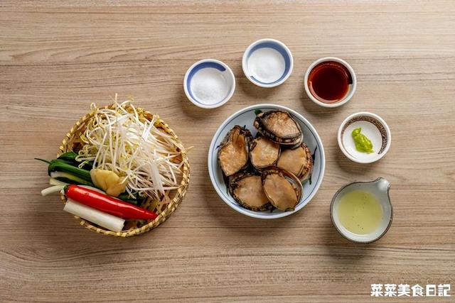 芥末鱿鱼的做法，芥末拌的烤鱿鱼怎么做（烫5秒就上桌，鲜嫩弹牙）