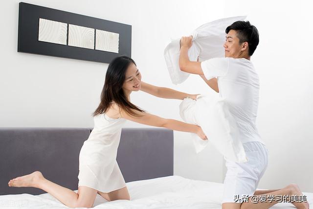 唯美好看高清的爱情文字图片 我很喜欢当年喜欢你的那个我，爱情图片唯美 文字（刻骨铭心的爱情就应该这样）