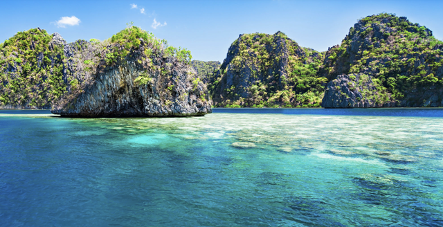 现在旅游海边度假哪里可以去，旅游可以去哪里海边玩（这里的海水东南亚排名第一）