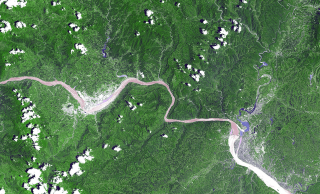 长江经过哪些省，长江的源头在哪里及流经哪些省（多省多条江河断流）