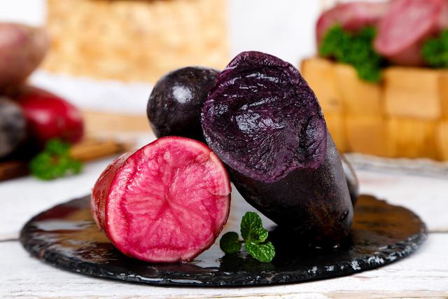 土豆什么时候种，土豆什么时候种好（如何选择特色土豆品种）