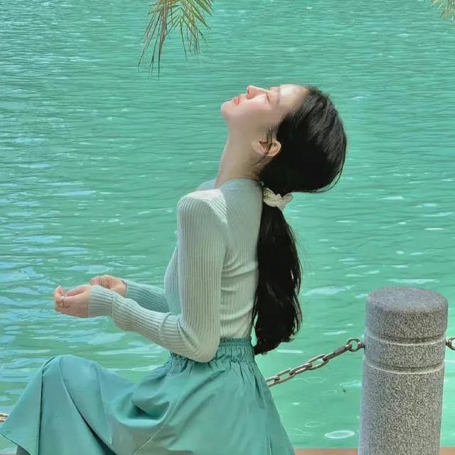 绿色小清新系列的qq女生头像  夏有森光暖无疑微信，绿色小清新系列的qq女生头像  夏有森光暖无疑（女生头像：夏日清新绿色系头像）