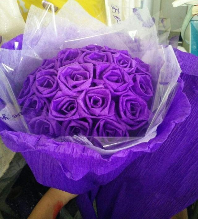 紫玫瑰代表什么，紫玫瑰代表什么意思（看过它的花语和寓意）