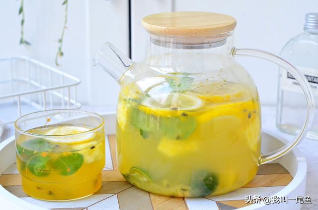 秋天喝什么养生茶，秋天喝什么养生茶对身体好（秋天常喝这三款果茶）