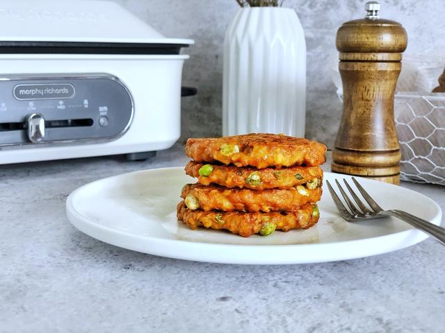 客家米苔目煎肉饼怎么做，客家肉饼怎么做好吃（这样煎出来的肉饼）