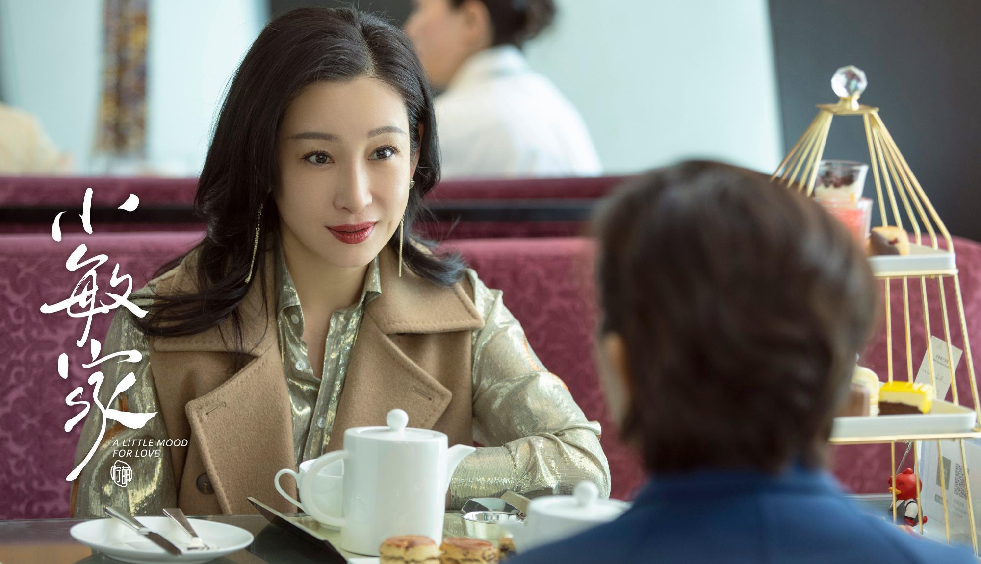 黄小晶和邓菊芳的丑陋，演艺圈最丑的女演员（被嘲“史上最丑影后”秦海璐）