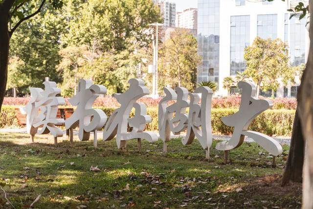 湖北大学怎么样，湖北大学怎么样?就业前景（湖北大学，为什么这么牛）