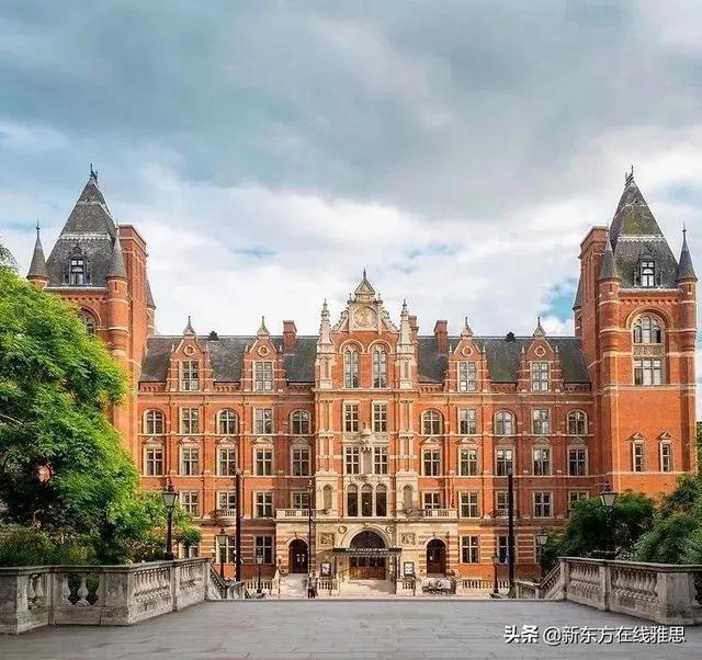 牛津大学在哪里，牛津大学是哪国的（作为全球最佳留学城市No.1）