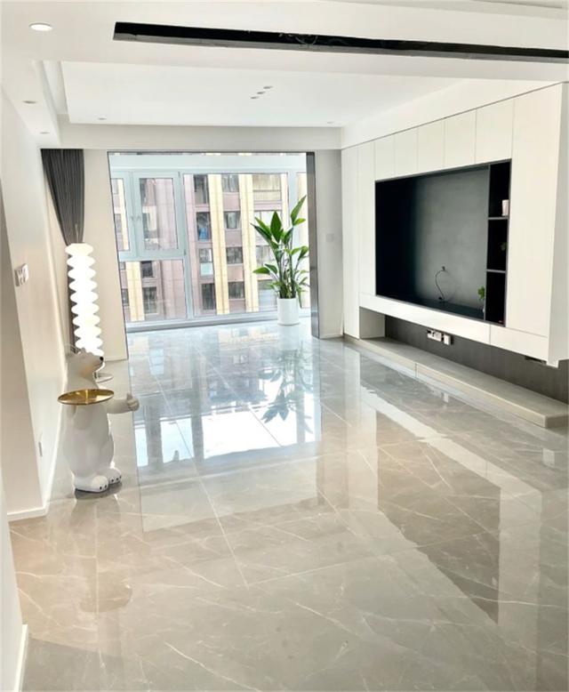 室内地板砖装修图片，室内地板砖效果图（客厅铺地砖+房间铺地板是最佳搭配）