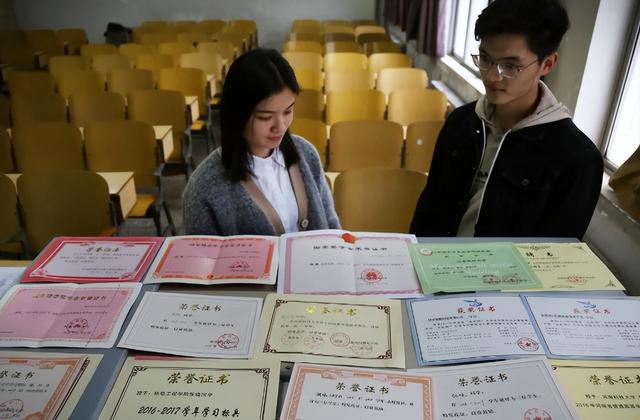 国企需要政审吗，进国企需要政审吗（公务员政审添“新规”）