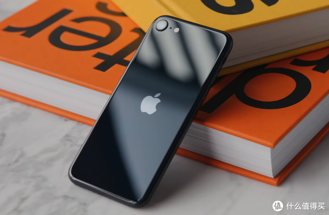 2022年最值得买的性价比手机，2022性价比最好的十款手机（2022年最具性价比的手机推荐）