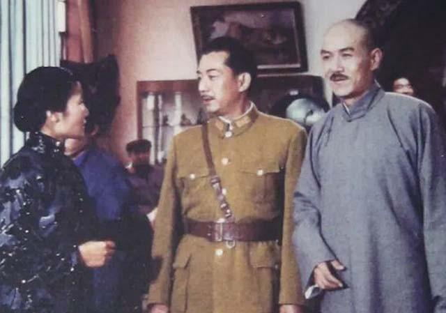 姓蒋的名人，姓蒋的名人故事,50字（蒋经国称道：演得很像我父亲）