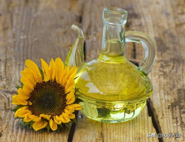 高硼硅玻璃是食品级吗，高硼硅玻璃是什么（我只用玻璃油壶）