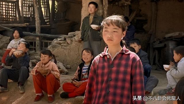 女生当演员的条件，哪种女孩适合进娱乐圈（这些没学过表演的农民）