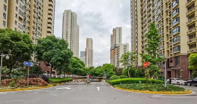 上海最贵的是什么，现在上海中环哪个板块卖的最贵