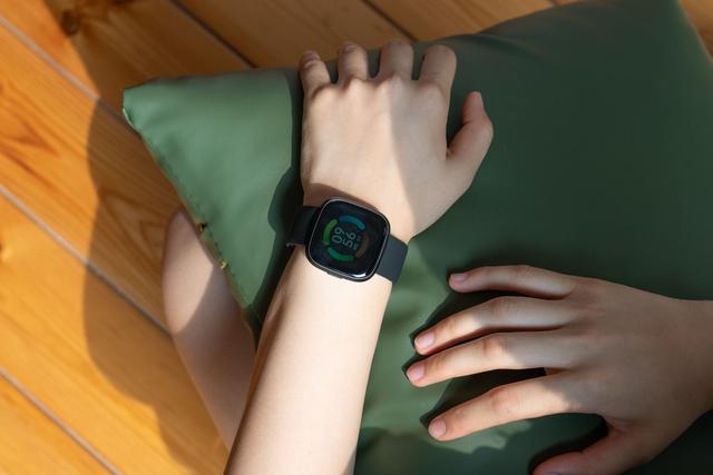 罗能g28智能手表app下载，罗能g28智能手表怎么调时间（G28心电血压智能手表）