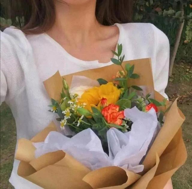 情侣头(色)，微信头像，情侣头(色)（各种风格的男女情侣头像，来拿）