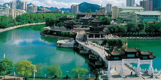 贵阳旅游景点大全，贵阳旅游景点大全必去处地图（贵州贵阳不可错过的七大景点）