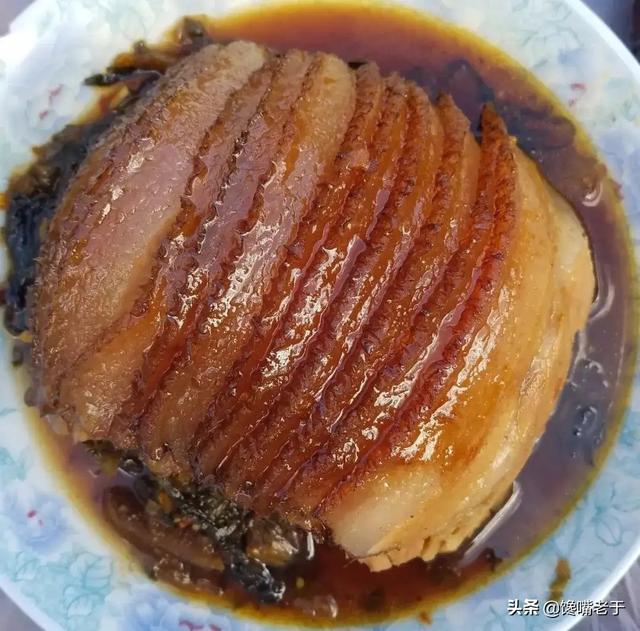 鄂菜是哪里的菜，鄂菜属于八大菜系中的哪一菜系（去湖北必点的6道鄂菜）