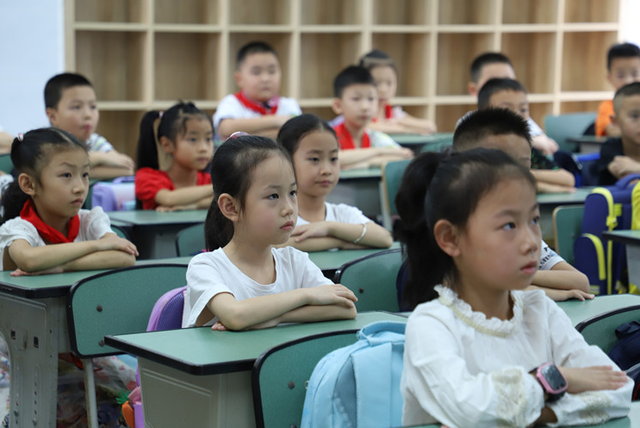 班级名称大全有特色，小学班级名称大全有特色（小学生“点名册”让老师挠头）