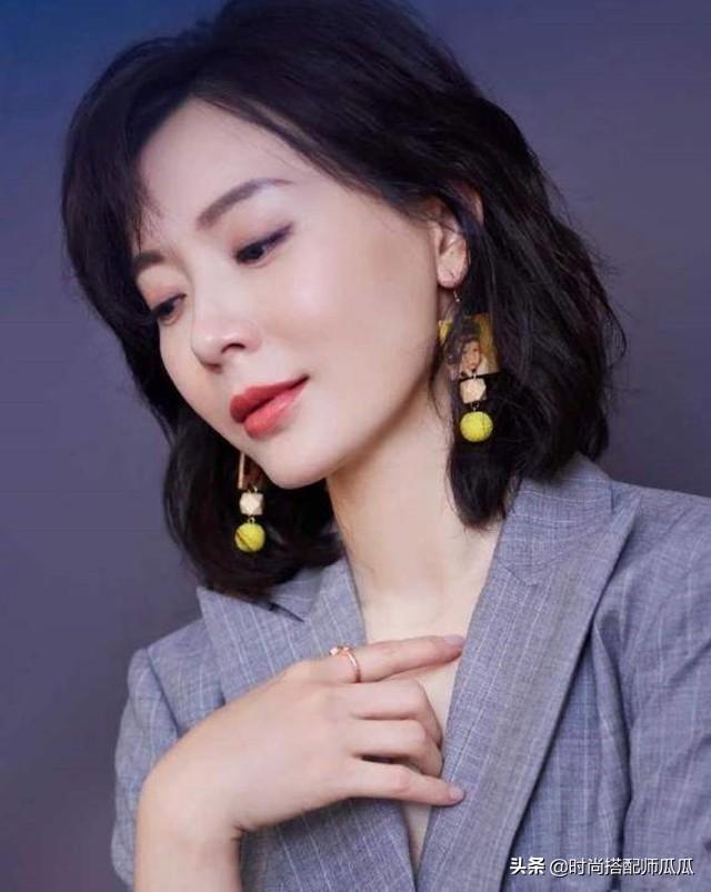 齐肩头发怎么扎好看，齐肩短发怎样扎才好看（女人过了55岁就别留长发了）