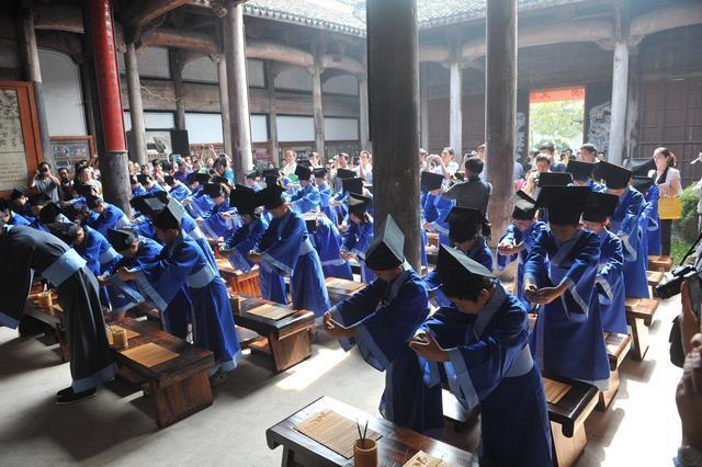刘彻是什么时期的皇帝，汉武帝刘彻为什么被称为“千古一帝”