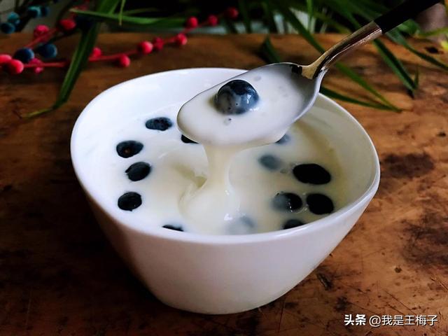 好吃简单的自制酸奶做法，以后有吃不完的酸奶