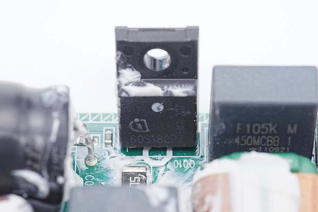 电脑适配器是什么，什么是适配器（拆解联想100W电源适配器看看用料）