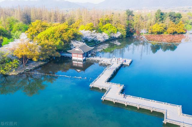 北京必去的十大景点，北京旅游攻略必去的10大景点推荐（一生必去的十大地标景点排行榜）