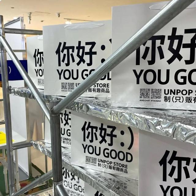 一组很温暖的背景图#互联网搬运工的日常#，比较温暖的背景图（搬运分享一波文字背景图）