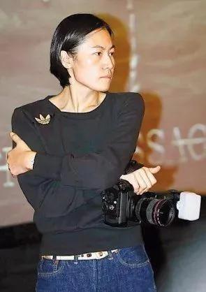 窦唯前妻高原现状，窦唯第二任妻子高原出生于（却与窦唯不到两年就离婚）