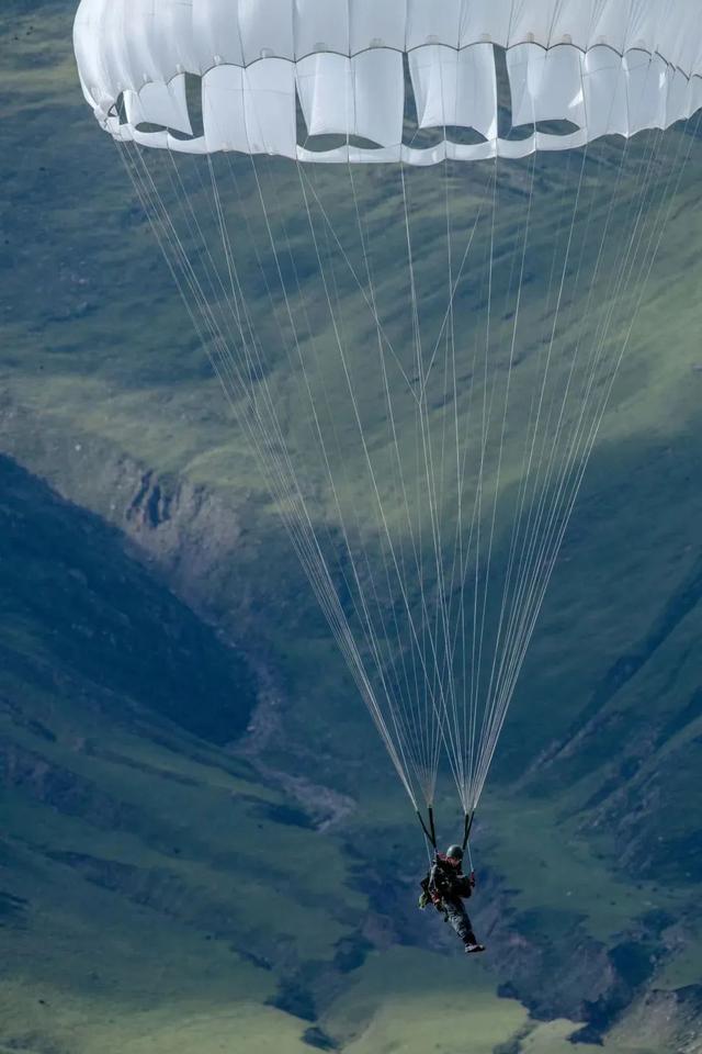 女兵征兵条件2020，征女兵条件2022年标准和要求（女兵报名，即将开始）