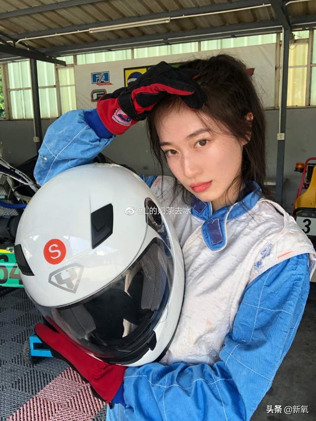 个性妩媚头像女，一点小性感 一点小妩媚微信（随便一张都是会被美少女们拿来做头像的程度）