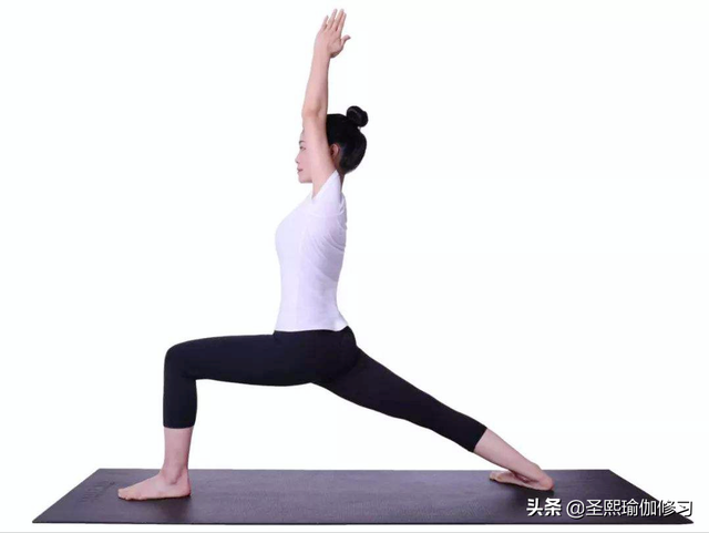 一套瑜伽动作16个动作，一套瑜伽动作16个动作简单（一套完整流瑜伽序列）