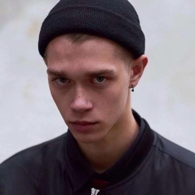 也许放弃才能靠近你，也许放弃 才能靠近你，微信头像（人生才几年不能因为找不到对象而放弃自己）