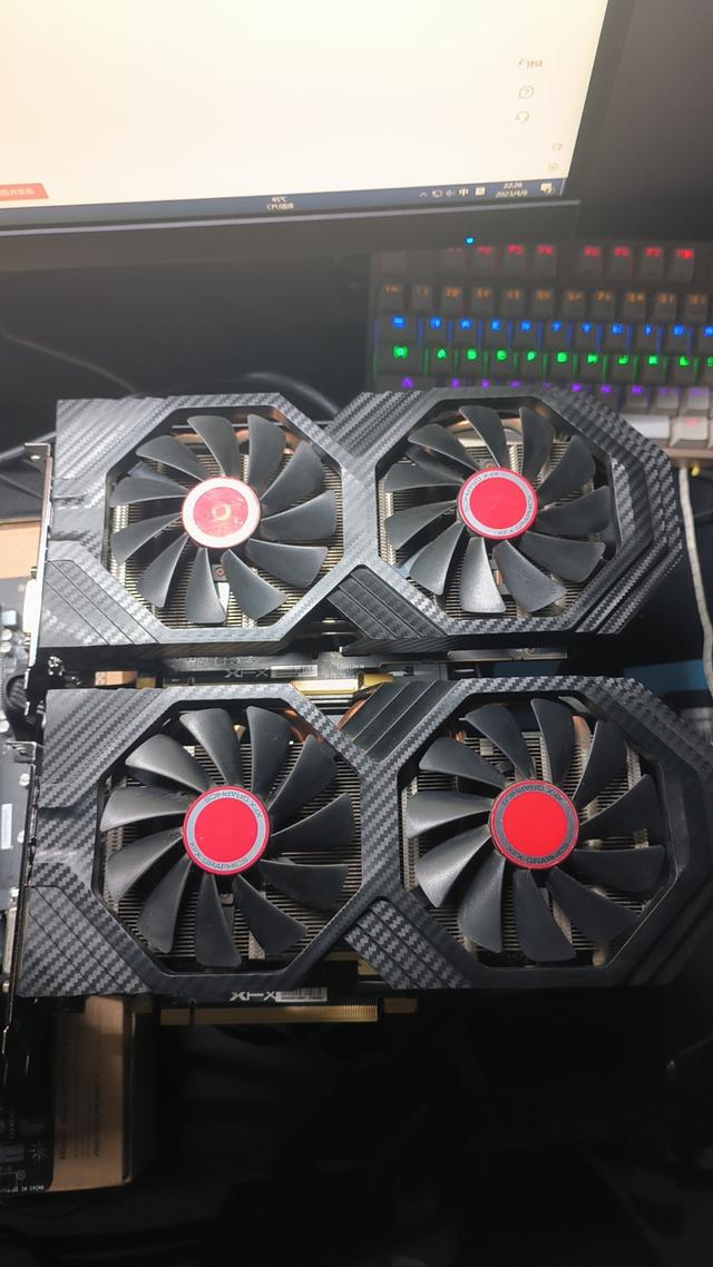 crossfire 效果，我终于用上了双卡CROSSFIRE