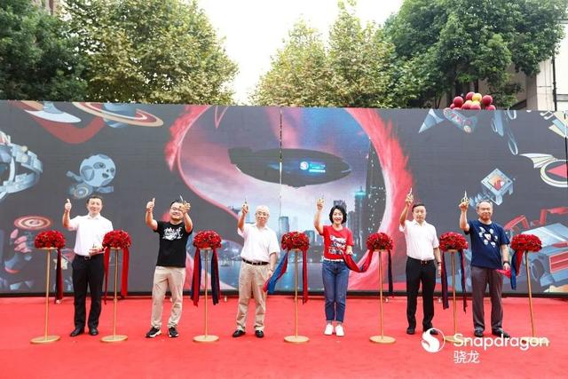 帝国精华采样怎么做，精华水怎么做出来的（骁龙助力全场景移动体验）