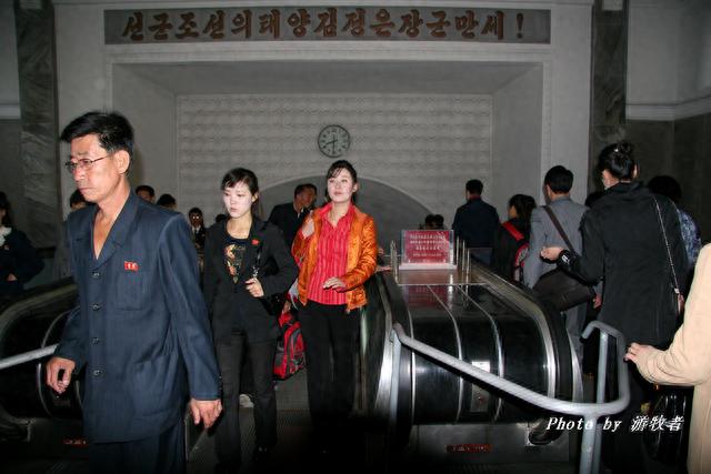参观平壤地铁，和朝鲜人的一次近距离接触，双方仿佛来自不同星球